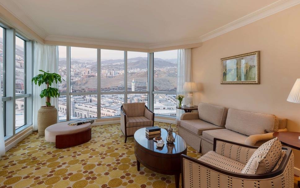 SWISSOTEL MAQAM Hotel